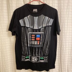 Star Wars Large Darth Vader Shirt With Cape Men’s Graphic Tee